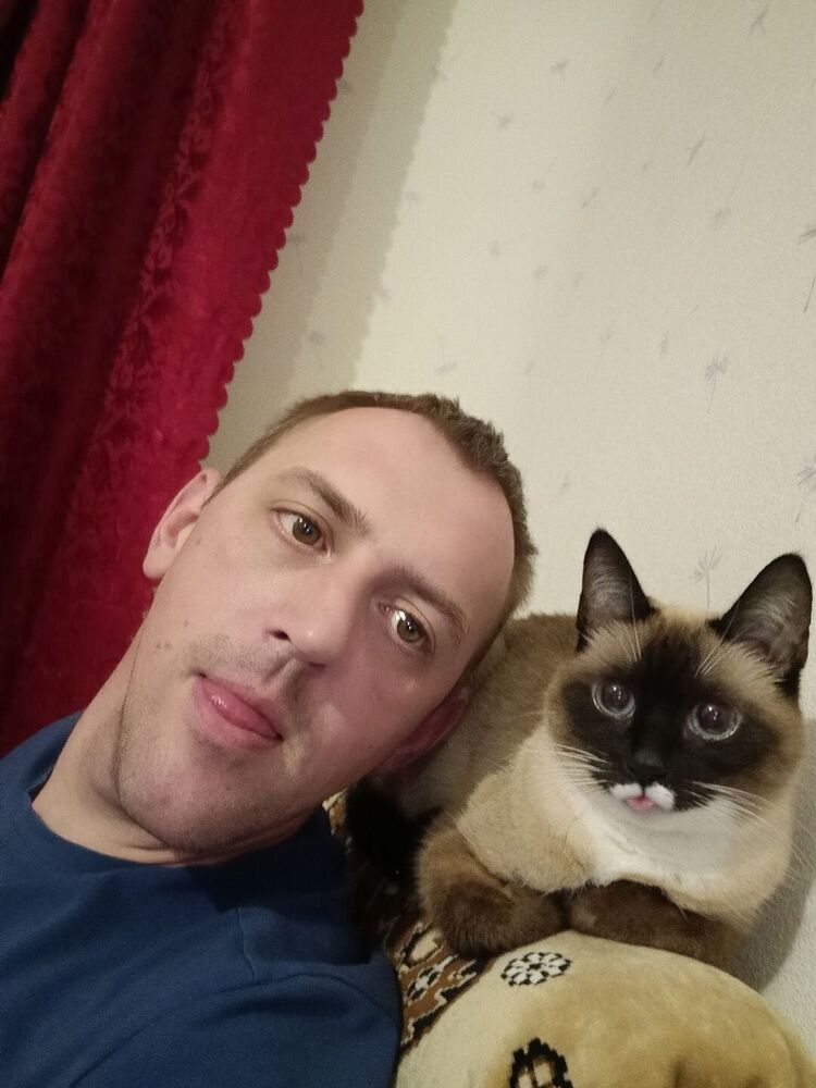  41149874  Afanasiy, 32 ,    