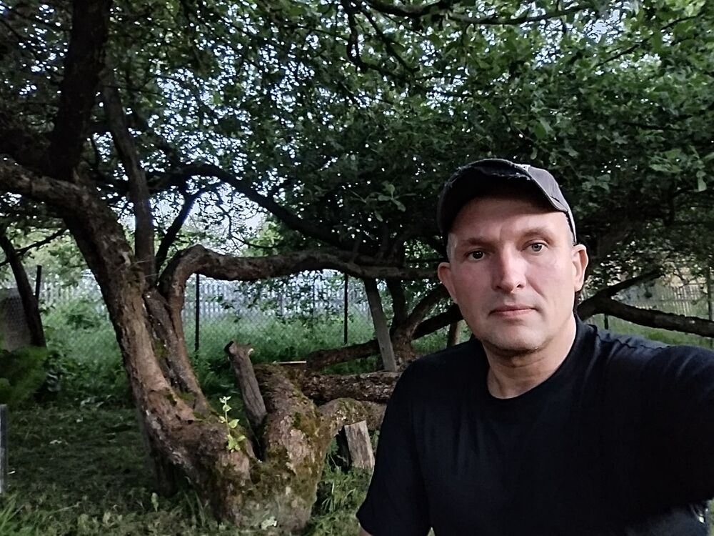  ,   Vladislav, 45 ,   c 