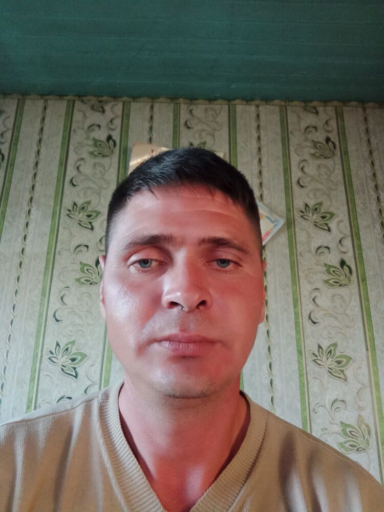  22800404  Andrei, 39 ,    