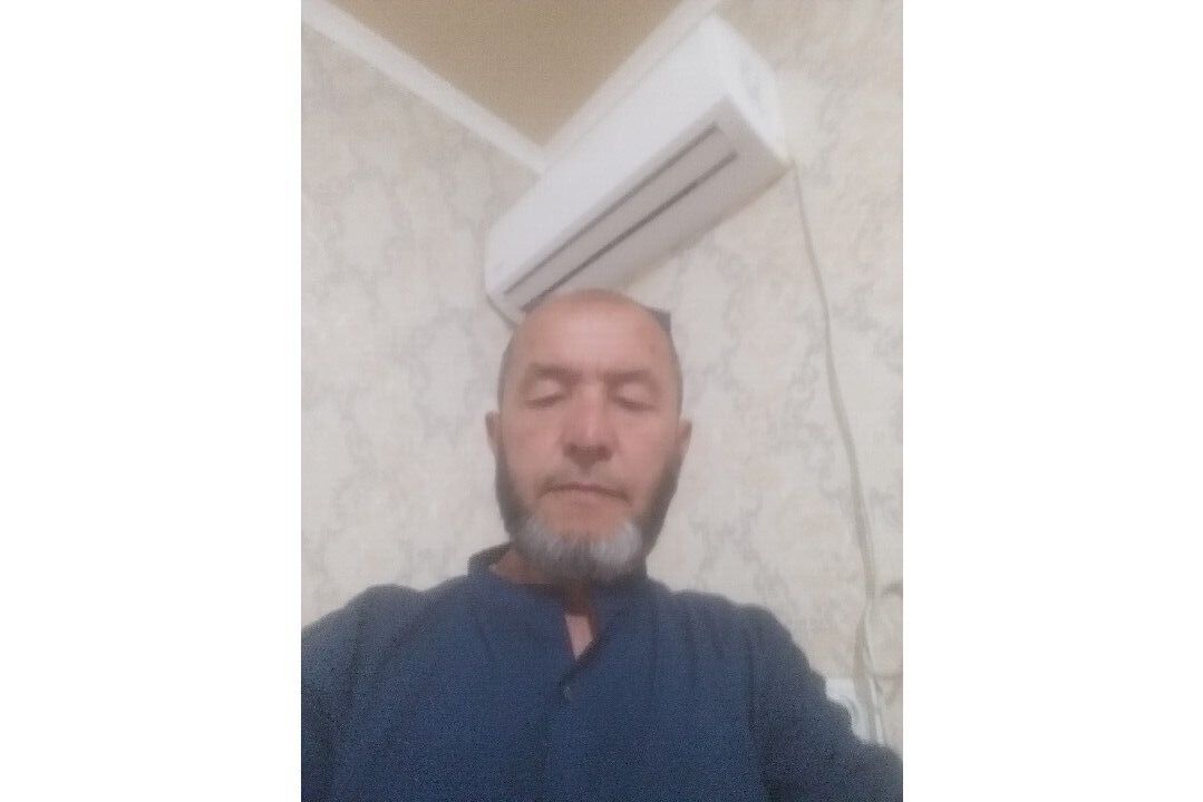  43023414  Abdusattor, 67 ,    