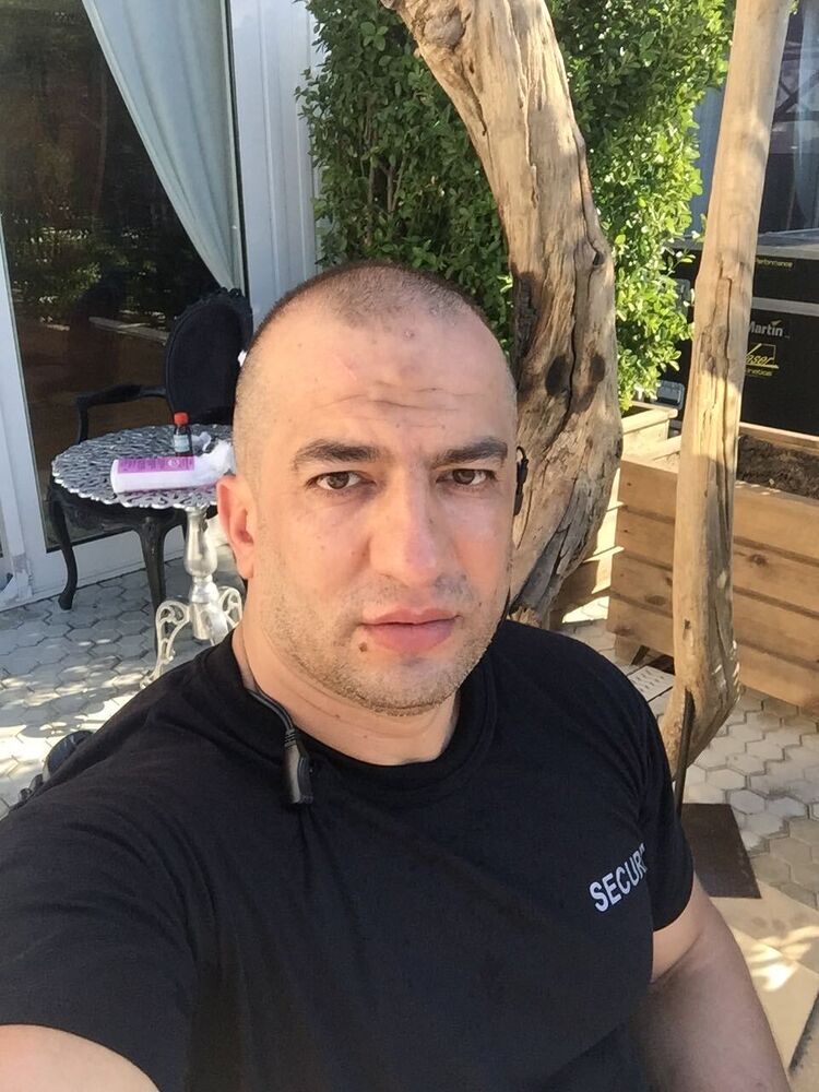  ,   Eldeniz, 48 ,   ,   