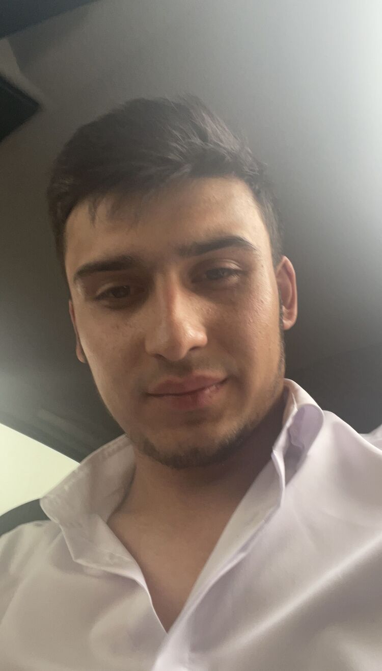  46237804  , 29 ,    