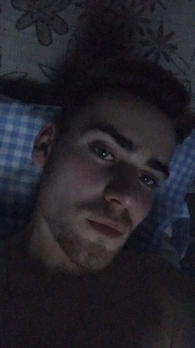  ,   Georgy, 24 ,   ,   , c 