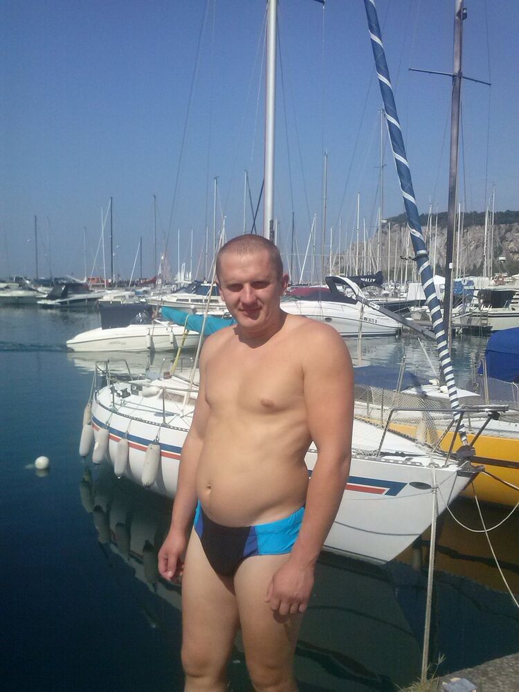  6711524  Anton, 42 ,    