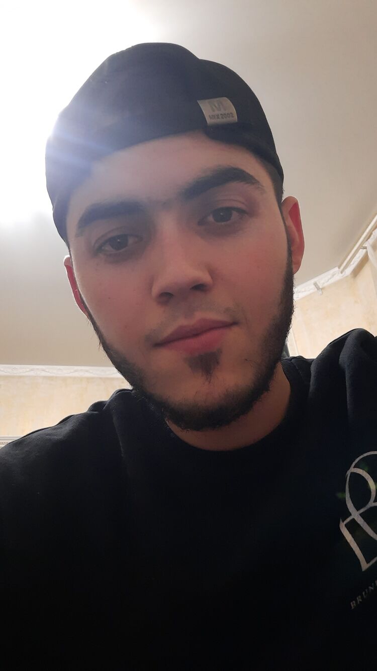  44283924  Bakha, 25 ,    