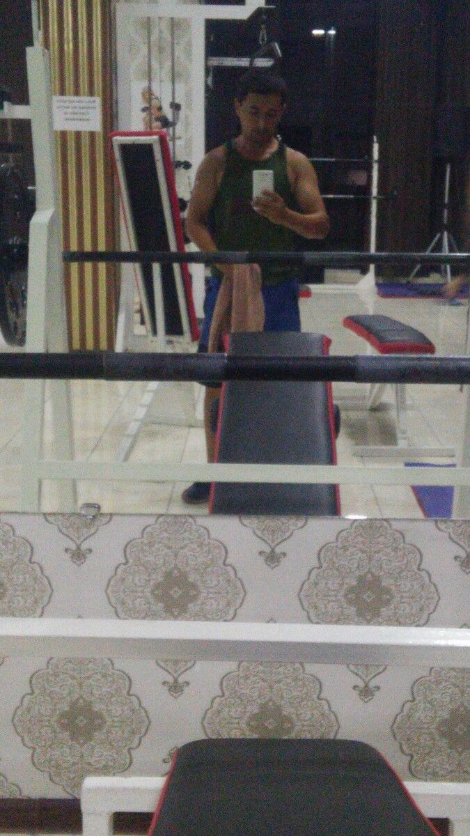  16860854  Shovkat, 39 ,    