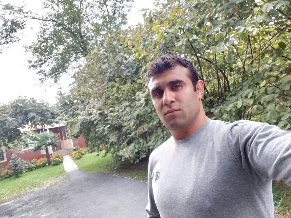  ,   Huseyn, 37 ,     , c 
