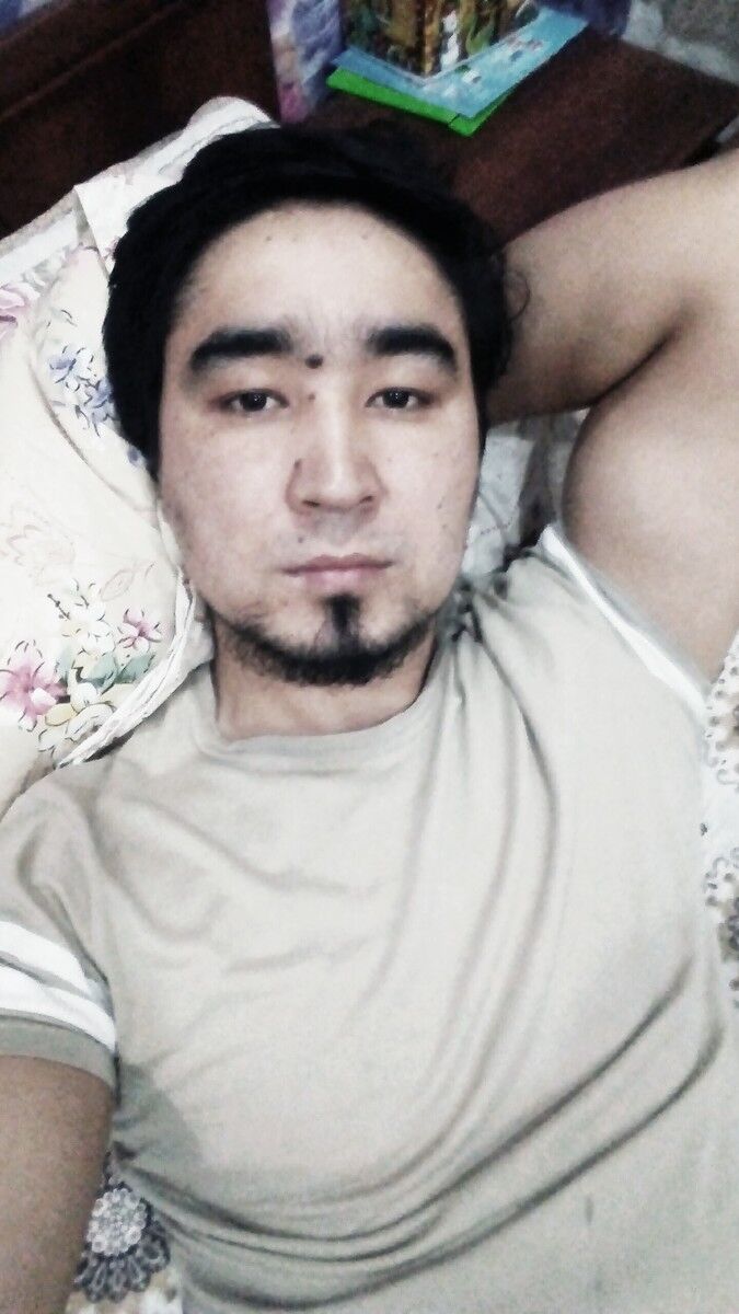  19059584  Azat, 31 ,    