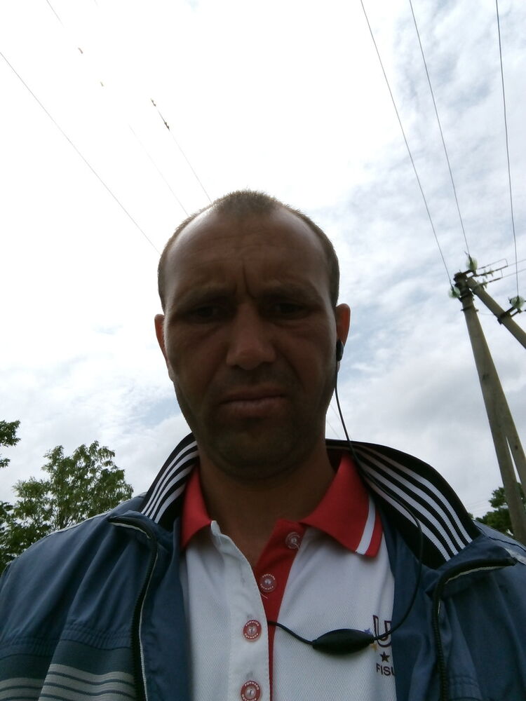  ,   Alexei, 40 ,   ,   , c 