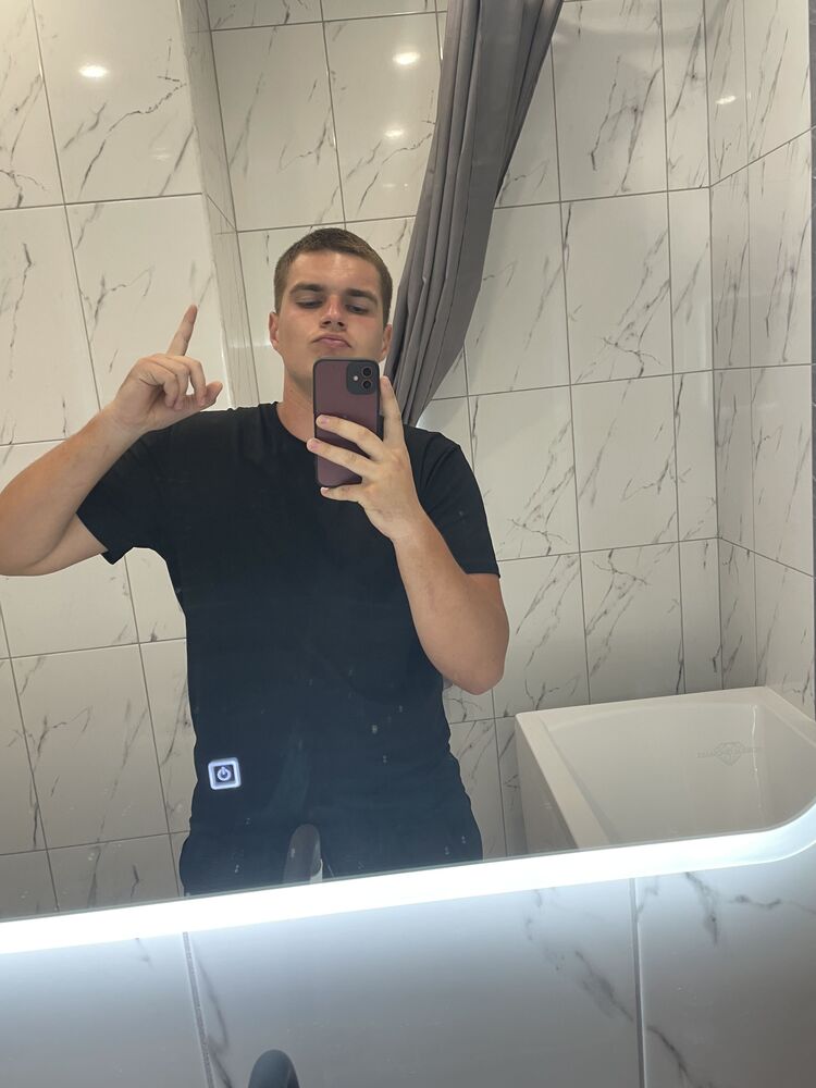  44246214  , 24 ,    