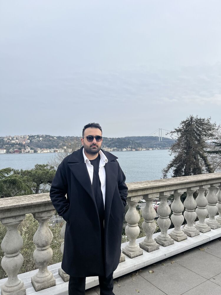  ,   Orhan, 27 ,   ,   