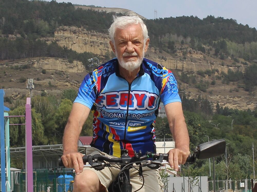  ,   , 75 ,   