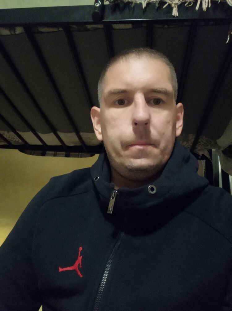  46104524  , 43 ,    