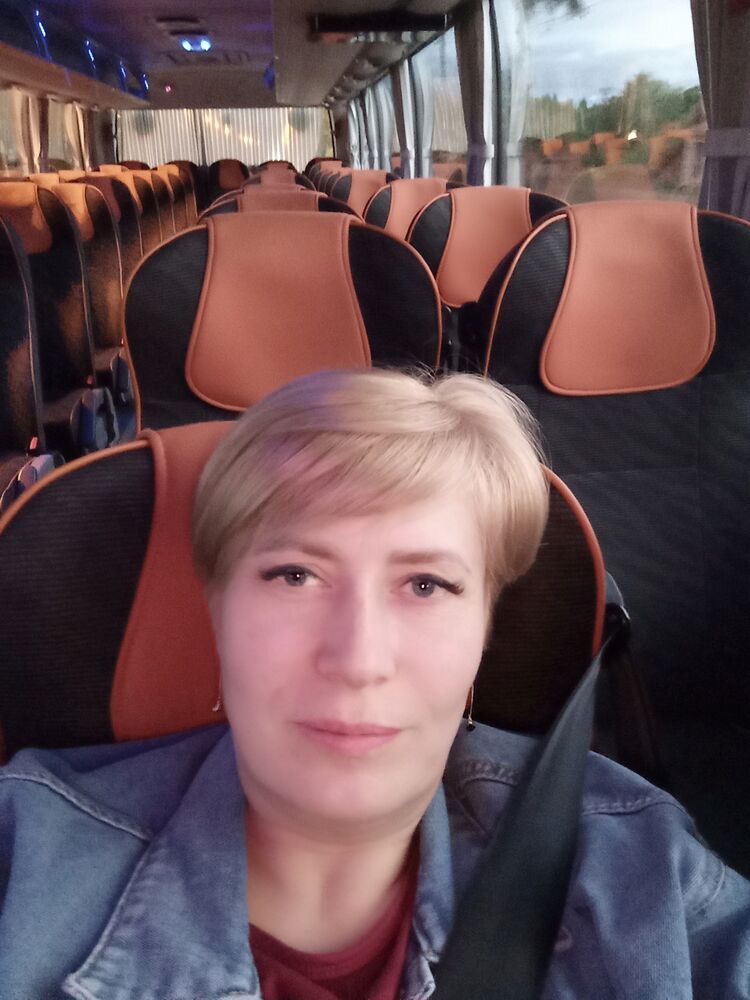  52292194  Ekaterina, 46 ,    