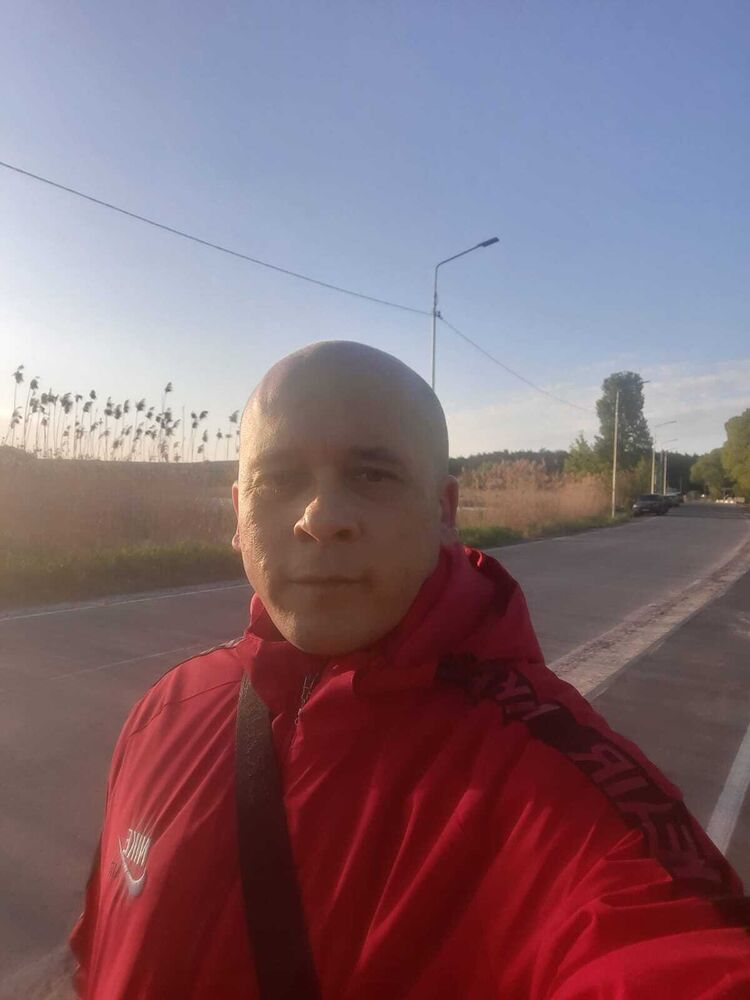  ,   Vladimir, 42 ,   ,   