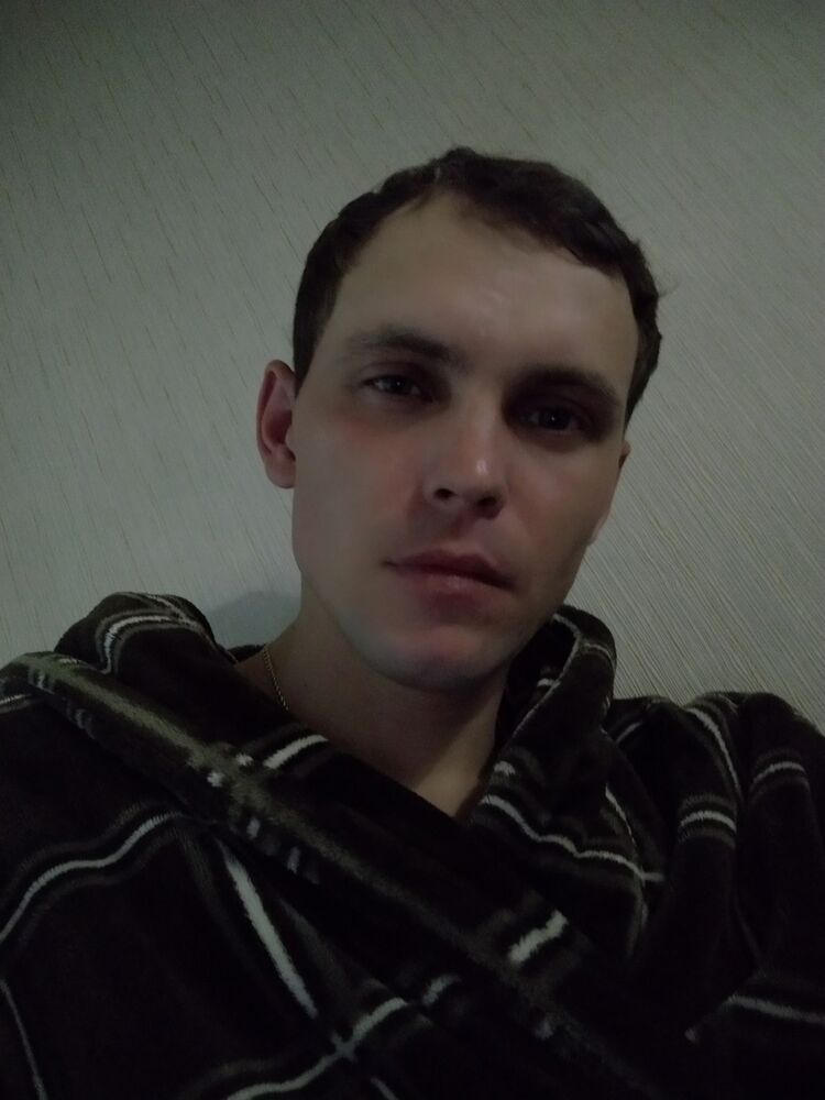  19202034  Alex, 35 ,    