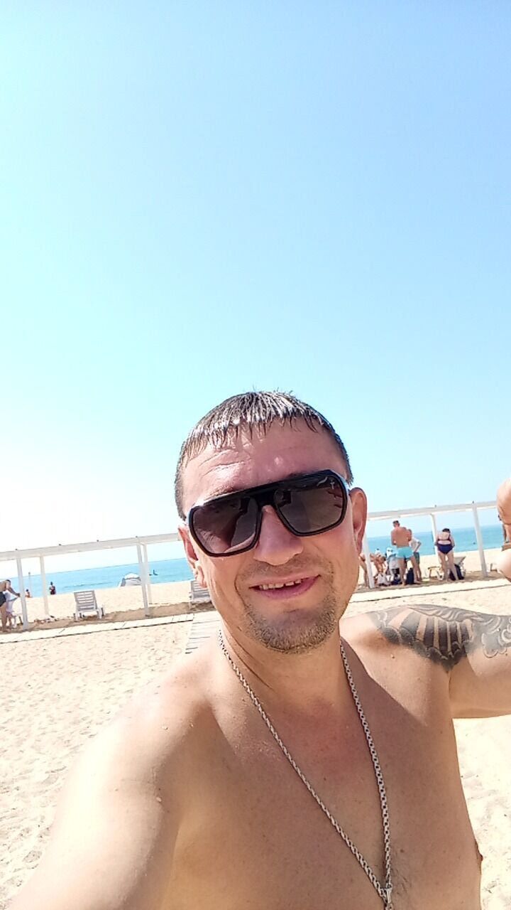  46548794  , 40 ,    