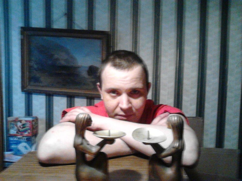  13921564  VOVAN, 42 ,    