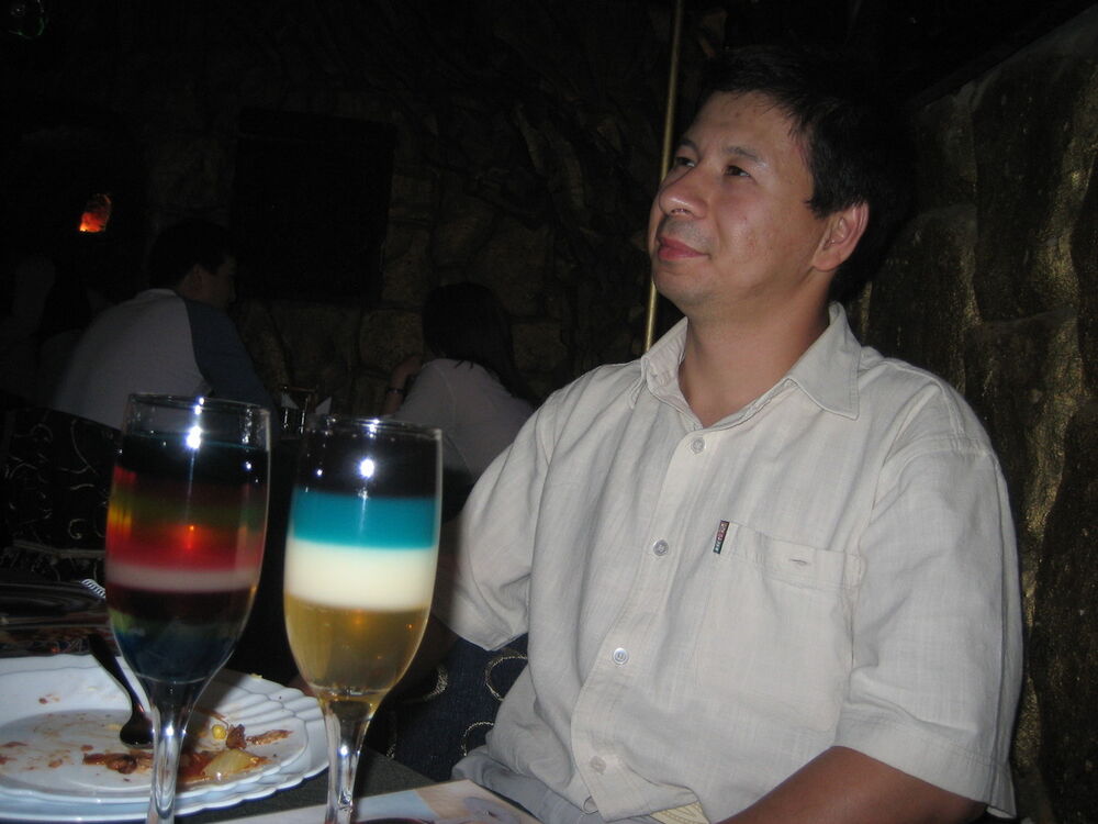  4294894  Ruslan, 48 ,    