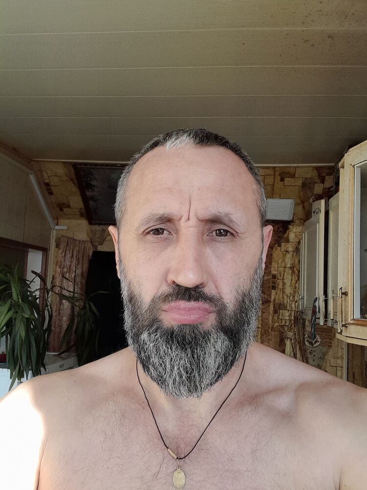  46853514  , 52 ,    