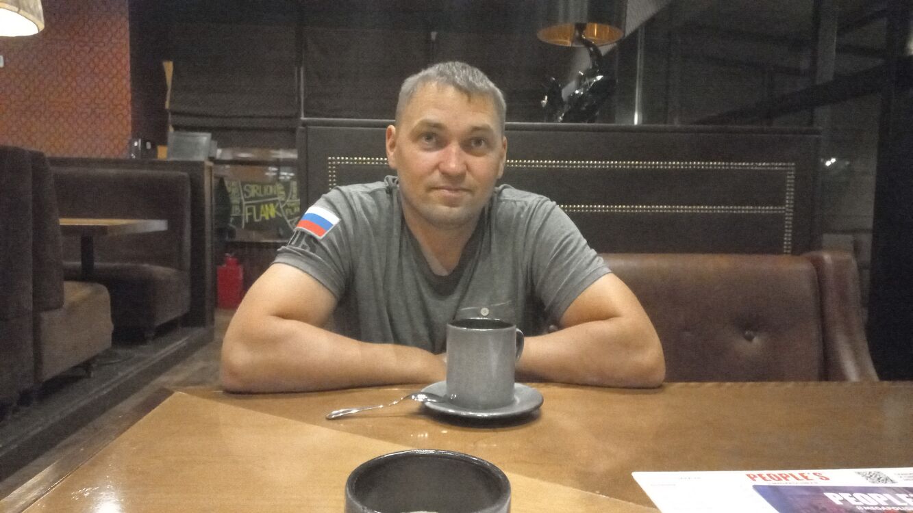  38951604  Nikolay, 35 ,    