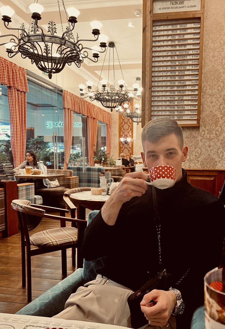  ,   Ilya, 28 ,   