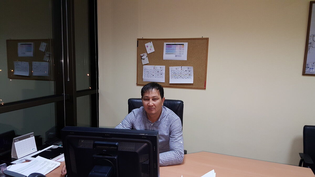  7192714  Bolat, 46 ,    
