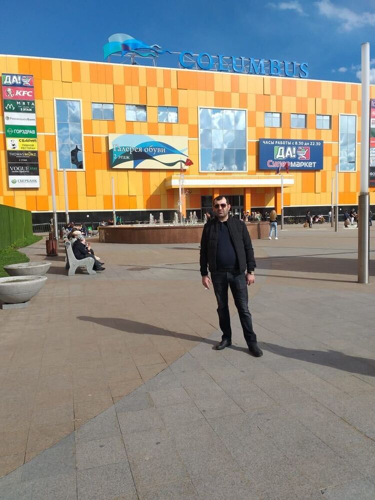  ,   Davit, 41 ,   ,   