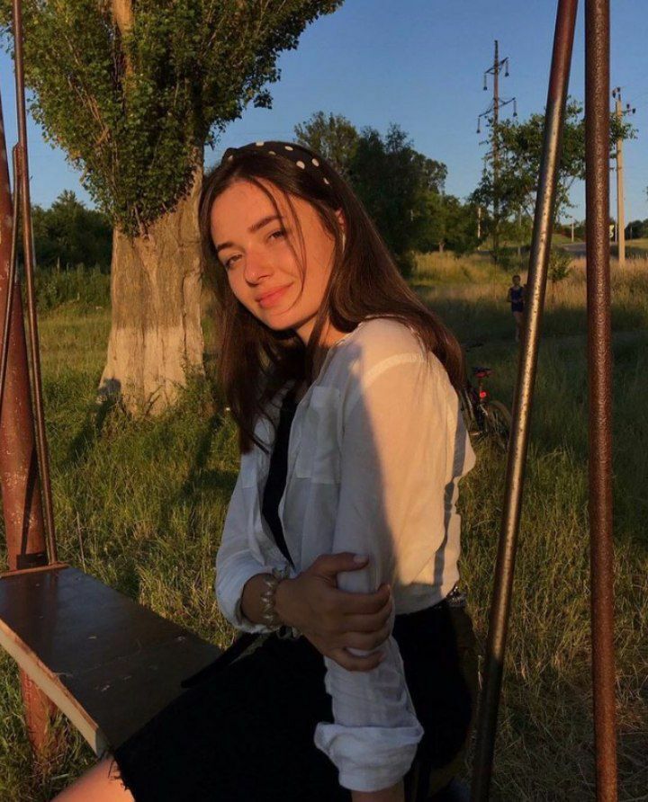  23150444  Adelia, 23 ,    