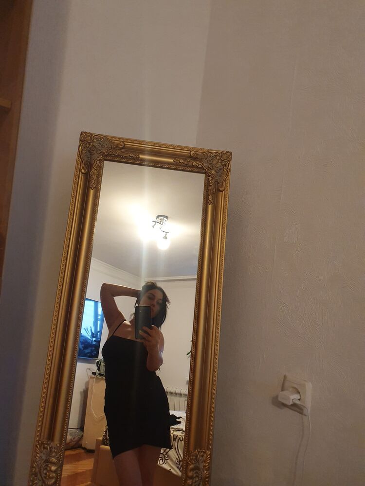  ,   Alina, 42 ,   ,   
