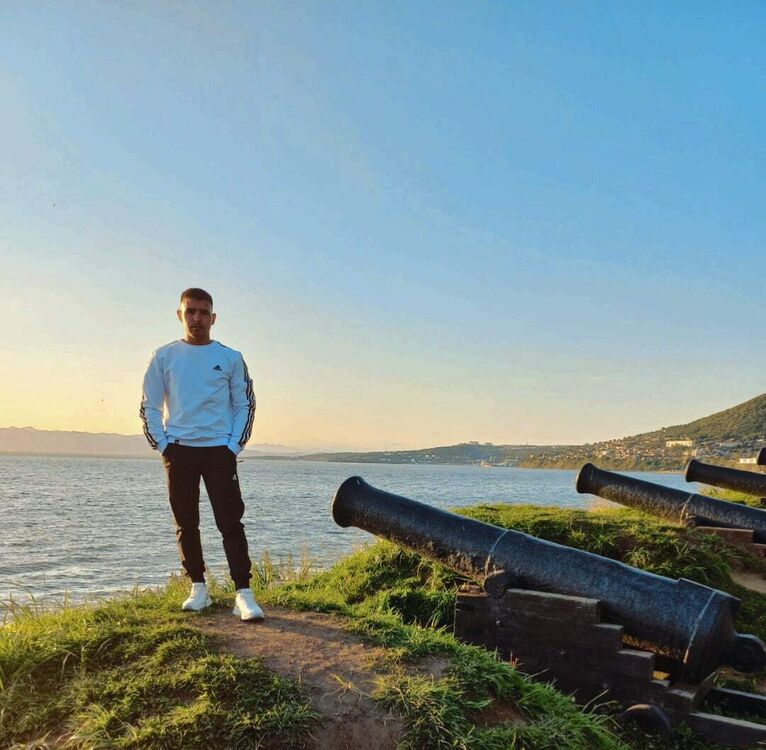  29579074  , 26 ,    -