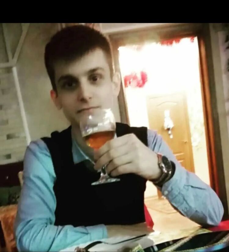  49787294  , 27 ,    