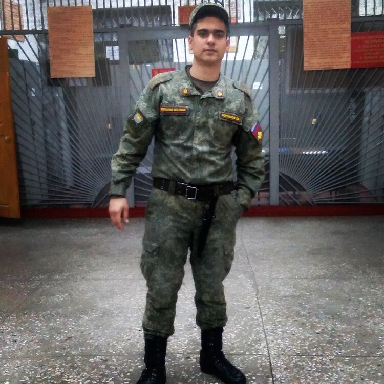  38077174  , 24 ,    
