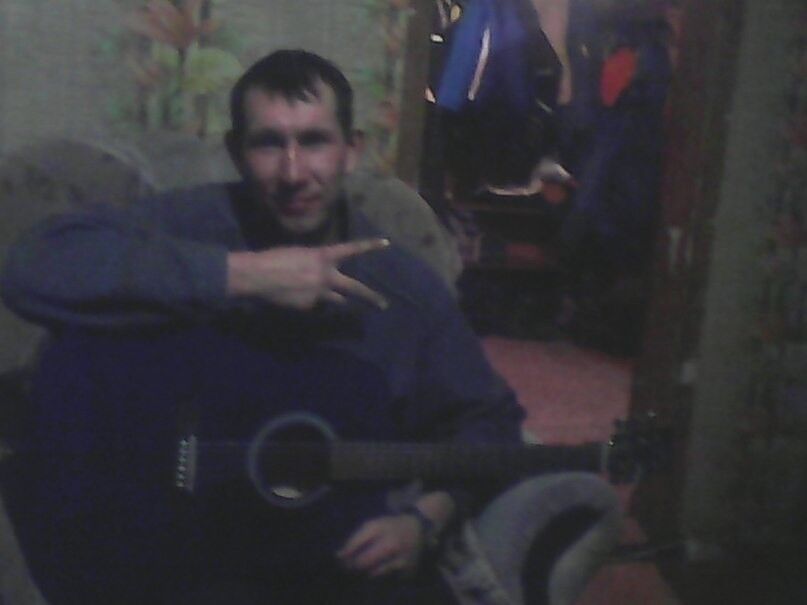  ,   Pavel, 34 ,   