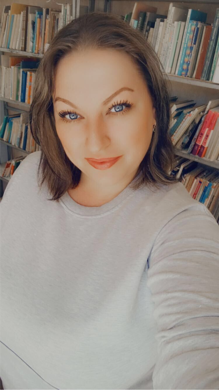  27921564  Anasteisha, 35 ,    