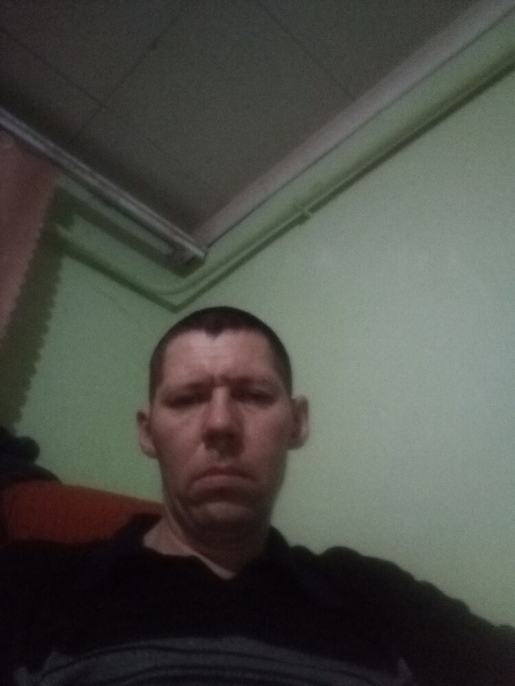  18836164  Pasha, 42 ,    
