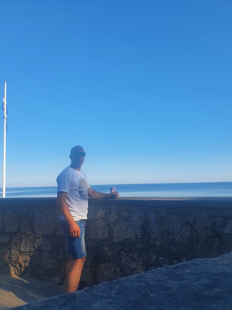  29488284  Pavel, 37 ,    