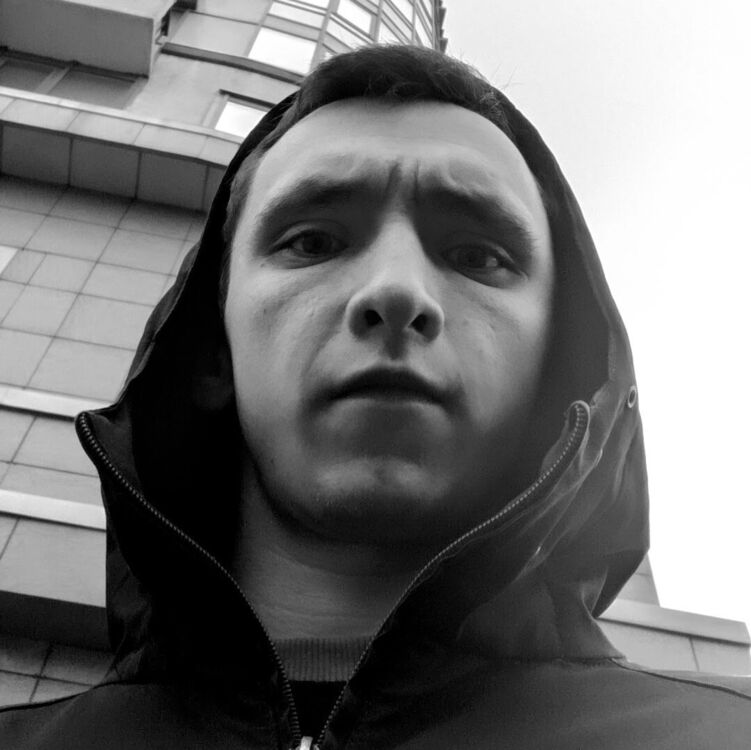  -,   Artem, 22 ,  