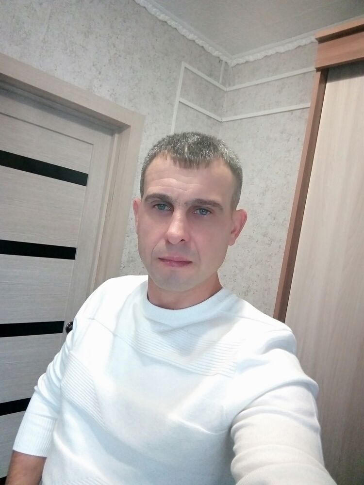  40647574  David, 38 ,    