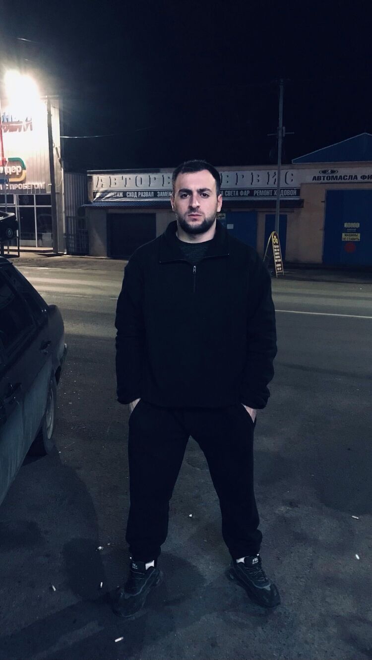  52649694  Ridvan, 26 ,    