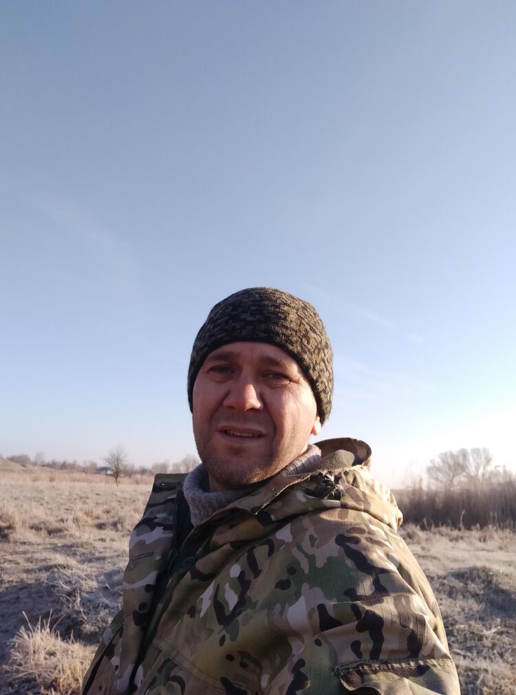  31092514  Roman, 44 ,    