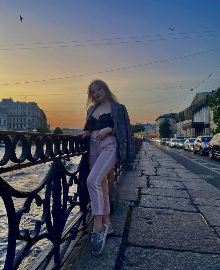  38048684  , 24 ,    -