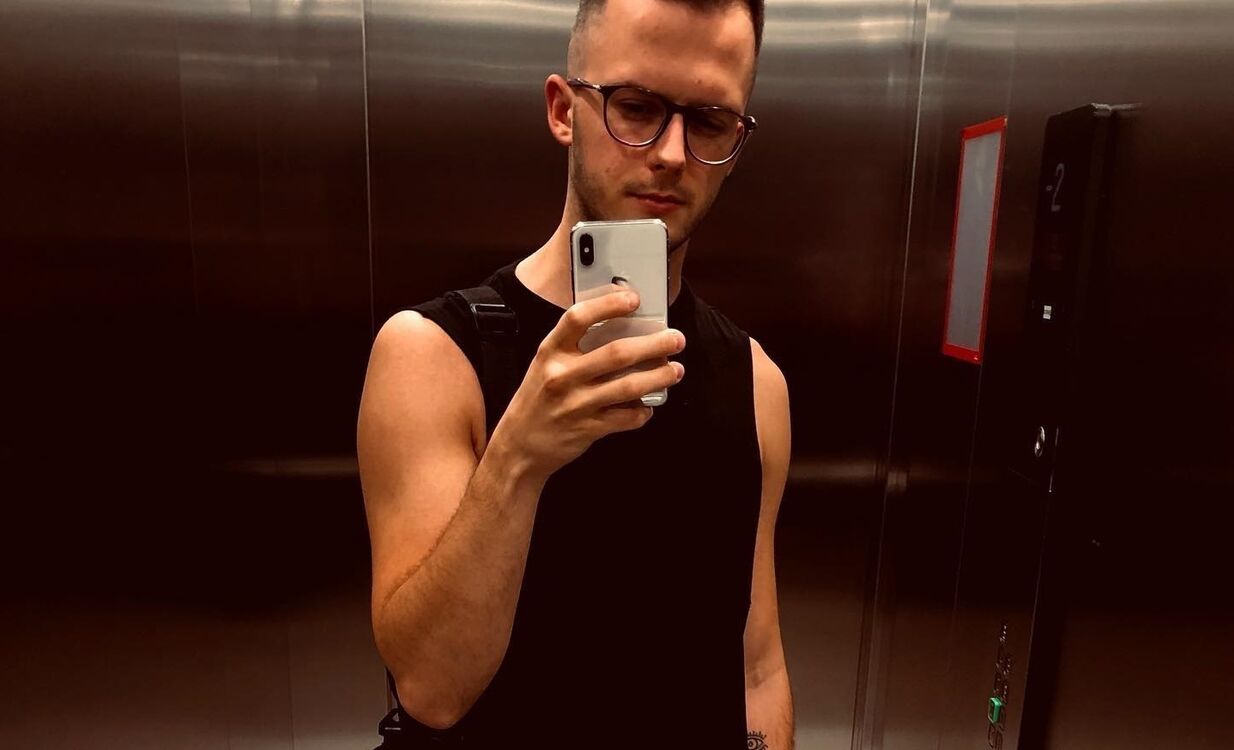  49594264  , 31 ,    