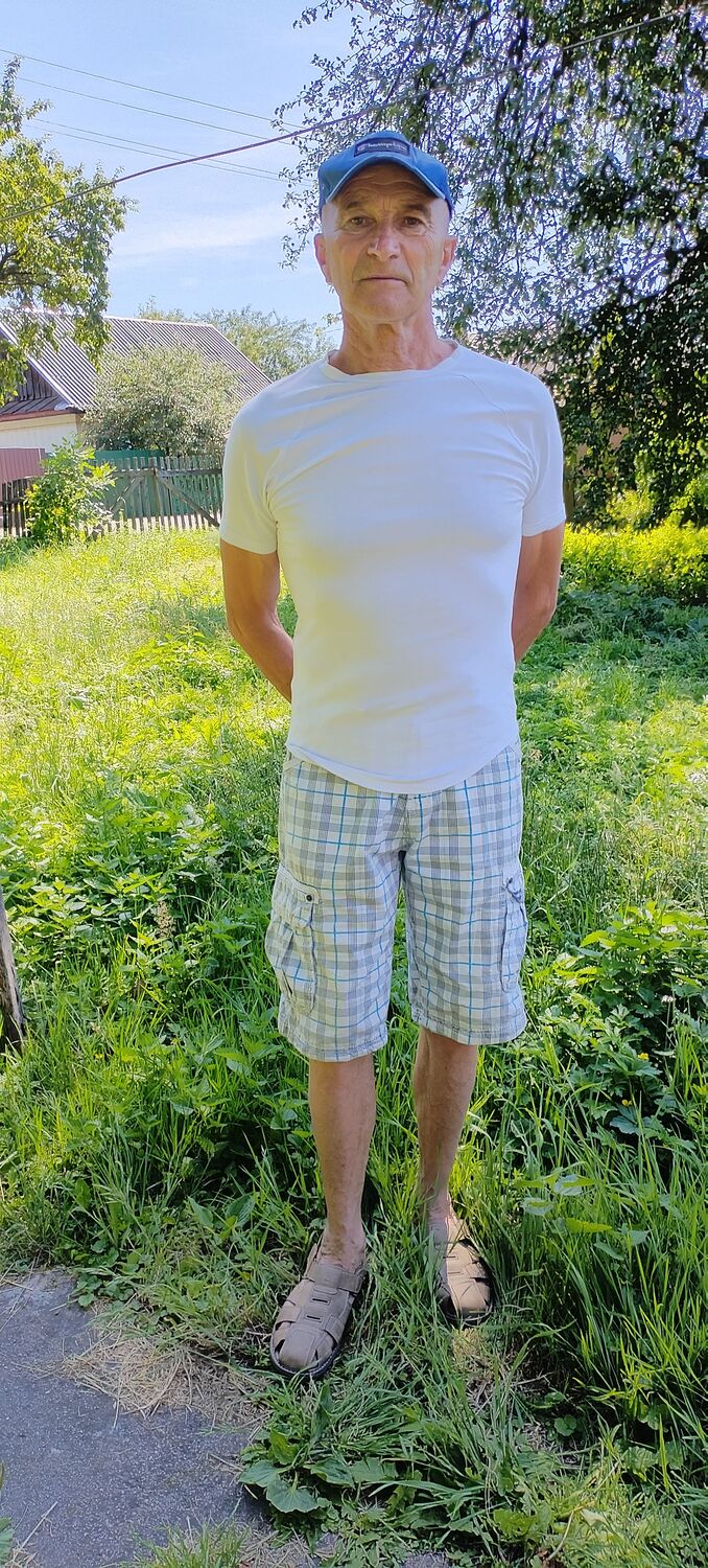  ,   Viktor, 68 ,     , c 