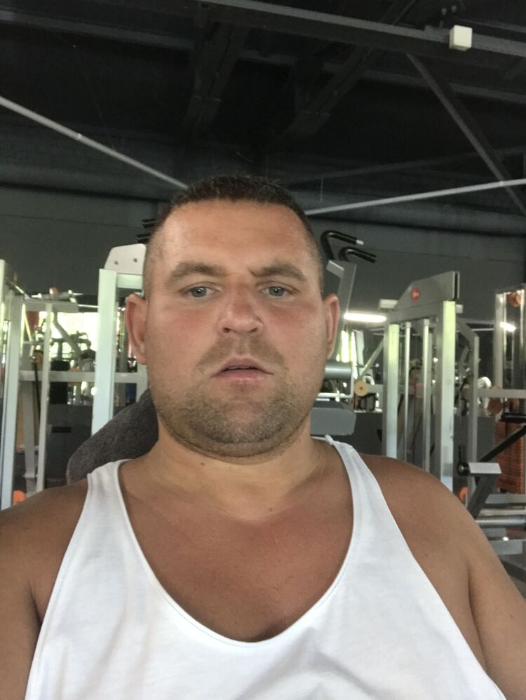  44287204  Vadim, 40 ,    