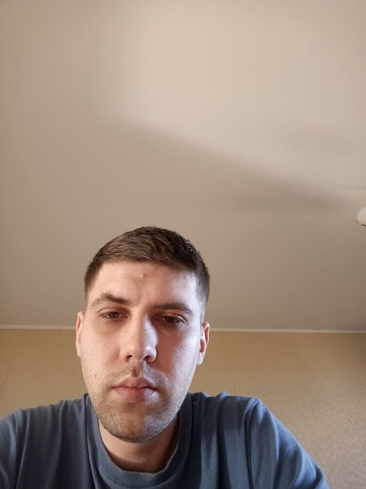  ,   Ilya, 31 ,   ,   , c , 