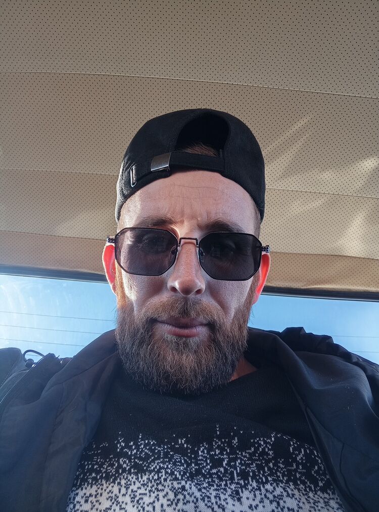  49308164  Cehun, 31 ,    Utopia