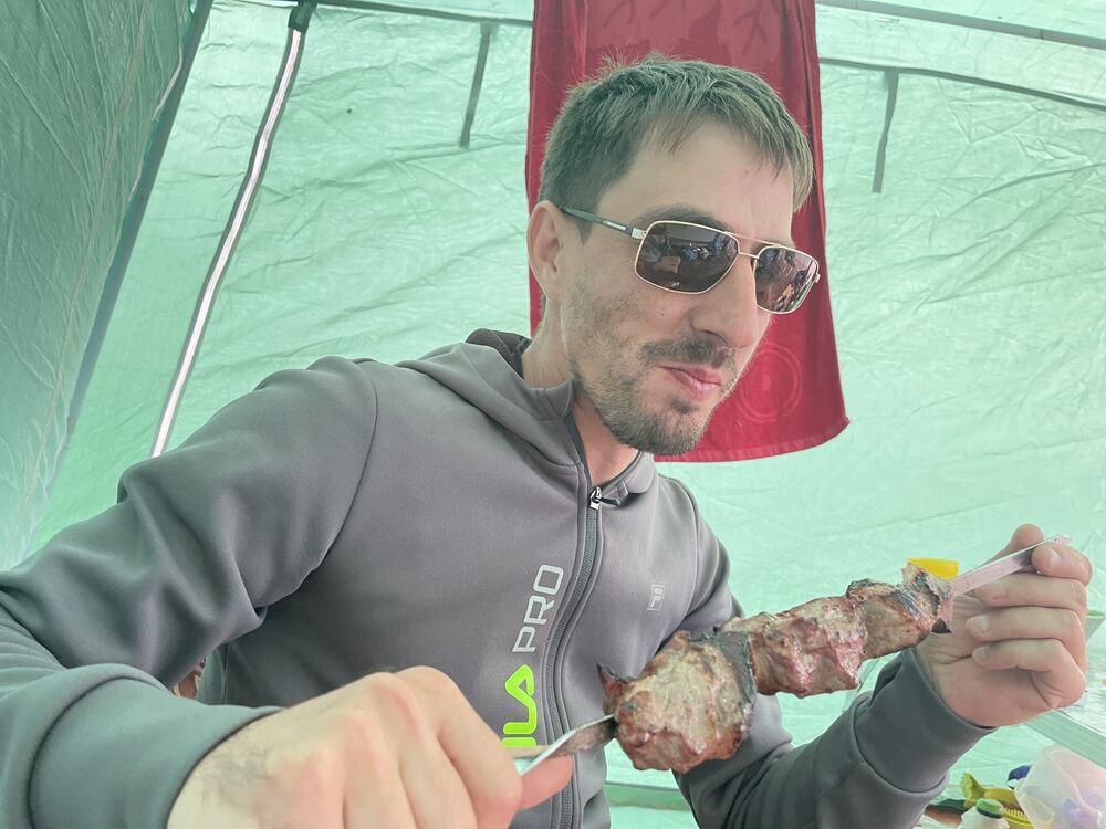 ,   Vitallik, 37 ,   ,   , c , 