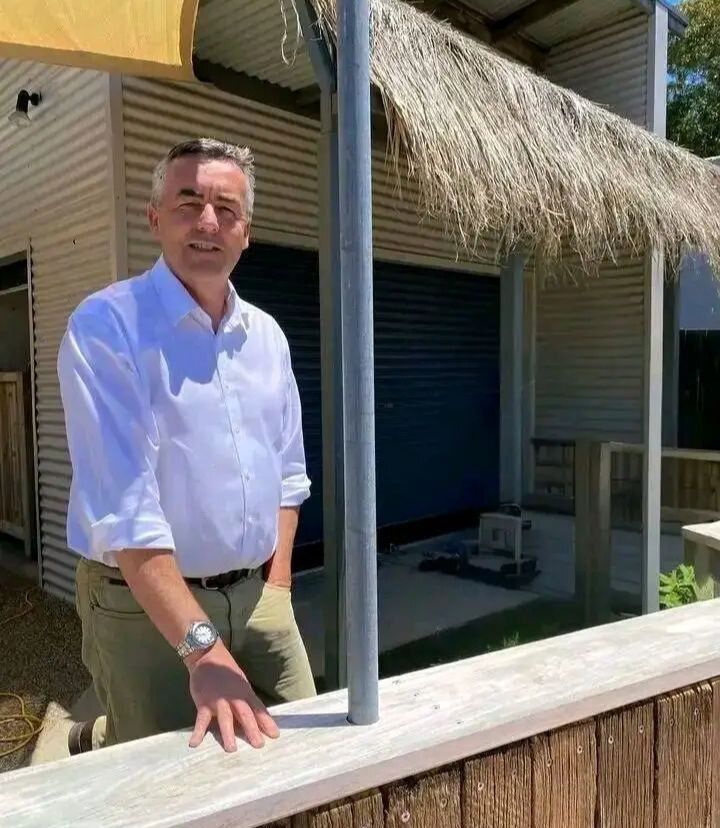  54688514  Henry, 55 ,    