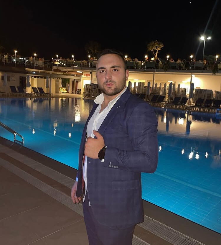  ,   Emir, 26 ,   ,   